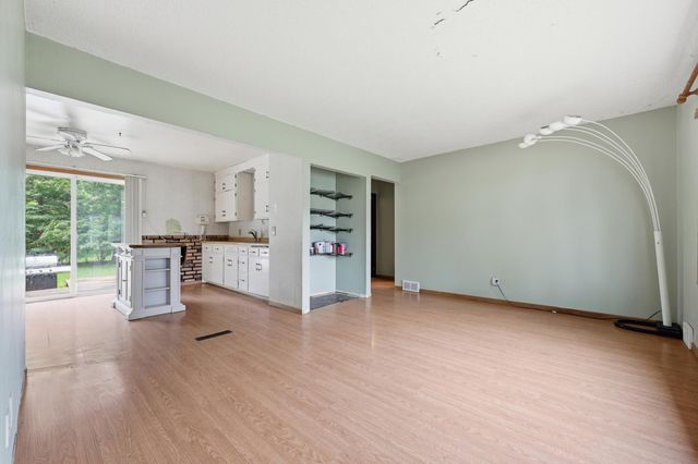 5732 Adair Avenue N, Crystal, MN 55429