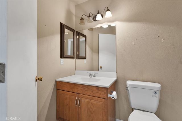 22111 Isatis, Apple Valley, CA 92307