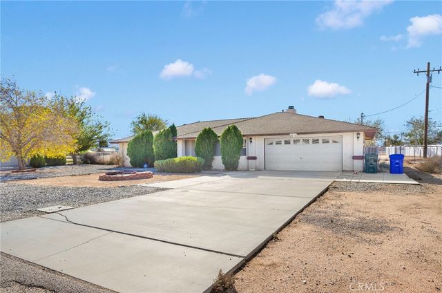 22111 Isatis, Apple Valley, CA 92307