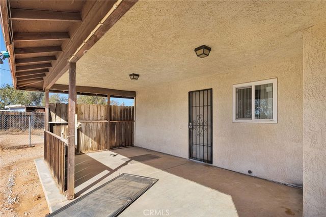 22111 Isatis, Apple Valley, CA 92307