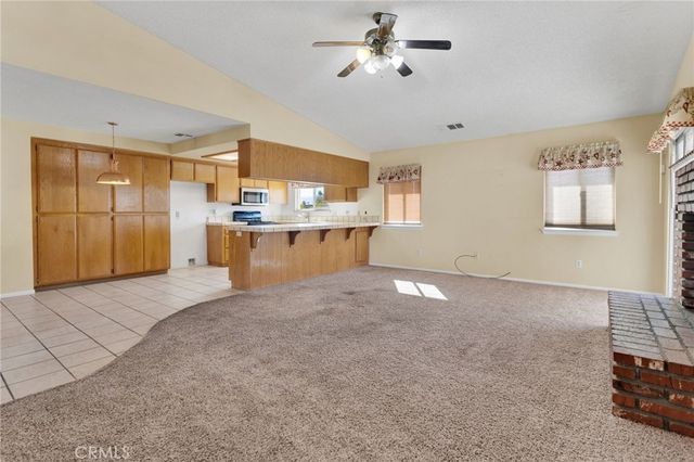22111 Isatis, Apple Valley, CA 92307