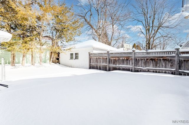 41 Chatham Avenue, Buffalo, NY 14216