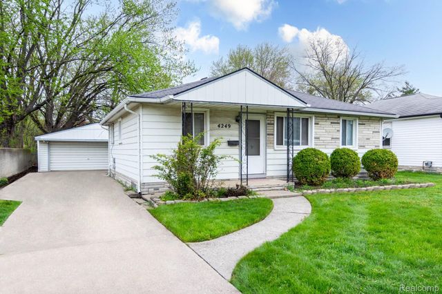 4249 Bonning Avenue, Warren, MI 48091