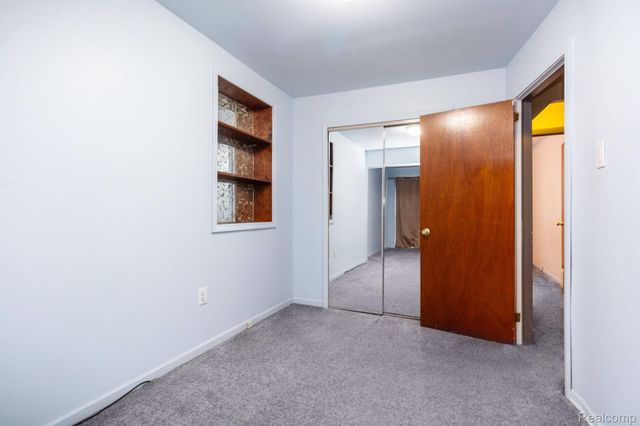 4249 Bonning Avenue, Warren, MI 48091