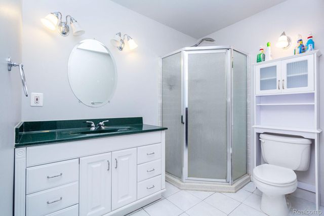 4249 Bonning Avenue, Warren, MI 48091