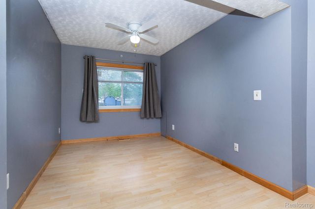 4249 Bonning Avenue, Warren, MI 48091