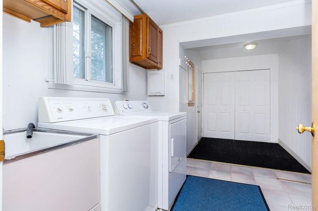 4249 Bonning Avenue, Warren, MI 48091