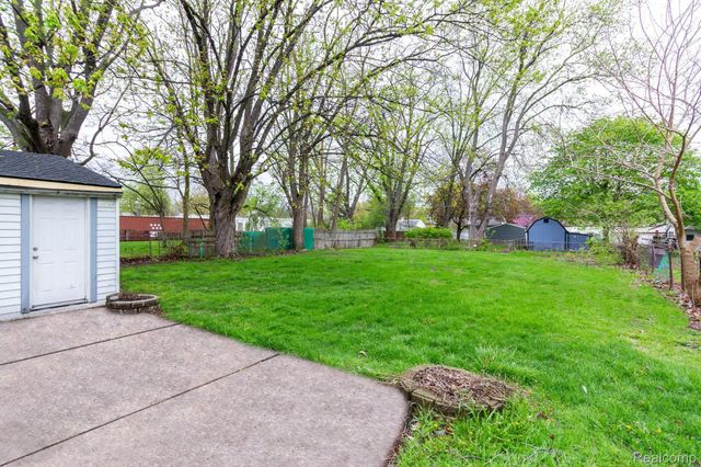 4249 Bonning Avenue, Warren, MI 48091