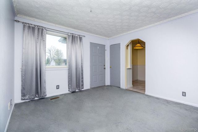 4249 Bonning Avenue, Warren, MI 48091