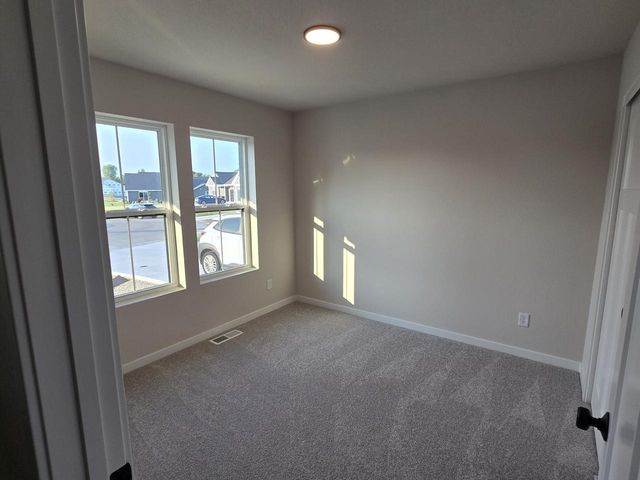 W219N16225 Primrose COURT, Jackson, WI 53037