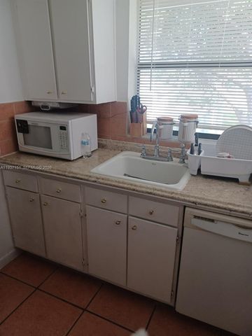 1201 N Liberty Ave 1201E, Homestead, FL 33034