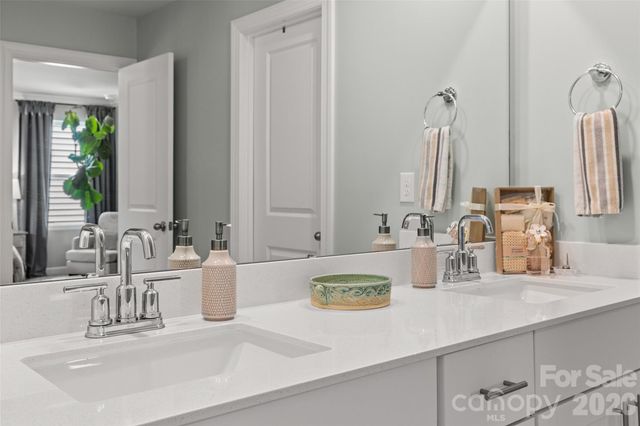 188 Ravensara Avenue, Fort Mill, SC 29715