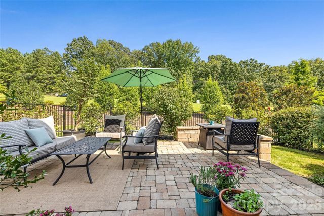 188 Ravensara Avenue, Fort Mill, SC 29715