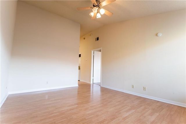 2216 San Gabriel ST 206, Austin, TX 78705