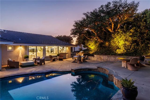 3500 Surfview Lane, Corona Del Mar, CA 92625