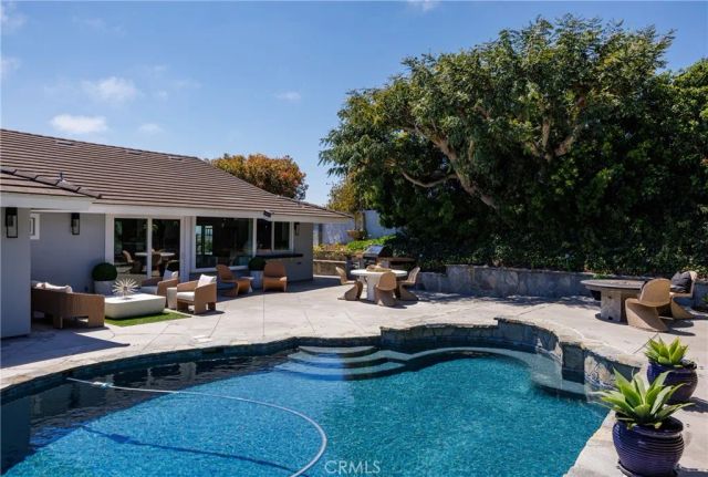 3500 Surfview Lane, Corona Del Mar, CA 92625