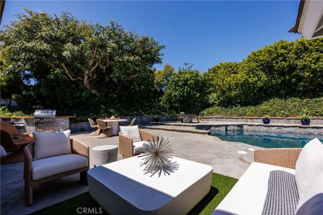 3500 Surfview Lane, Corona Del Mar, CA 92625
