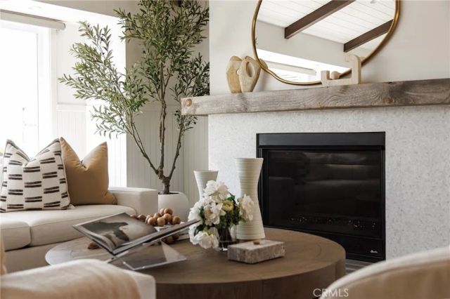 3500 Surfview Lane, Corona Del Mar, CA 92625