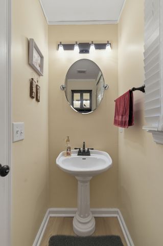 99 Smoke Rise Cir, Manchester, TN 37355