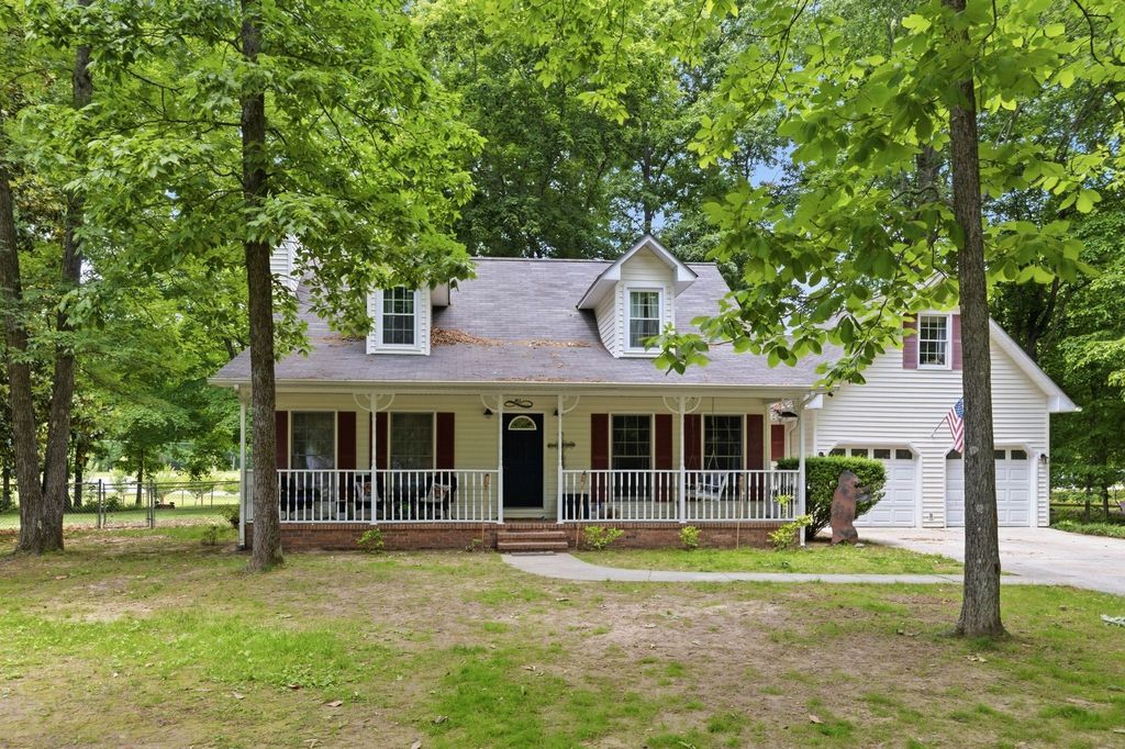 99 Smoke Rise Cir, Manchester, TN 37355