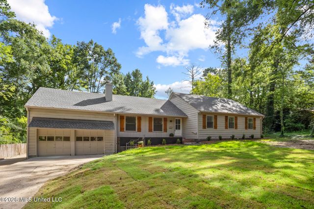1112 Meadowbrook Road, Jackson, MS 39206