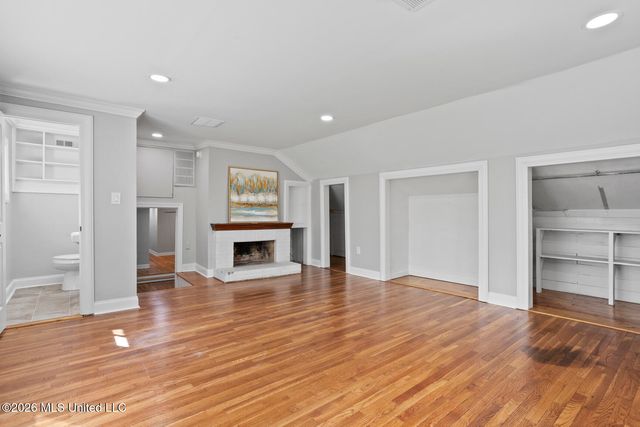 1112 Meadowbrook Road, Jackson, MS 39206