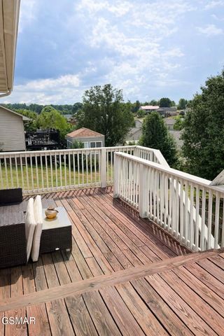 1613 Jasmine Trail, Sevierville, TN 37862