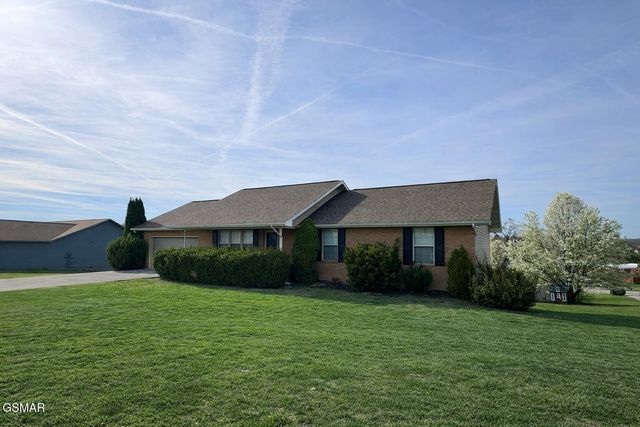 1613 Jasmine Trail, Sevierville, TN 37862