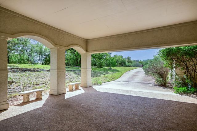 19620 Single Peak CV, Spicewood, TX 78669