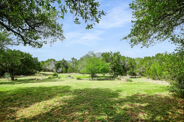 19620 Single Peak CV, Spicewood, TX 78669