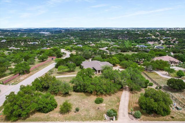 19620 Single Peak CV, Spicewood, TX 78669