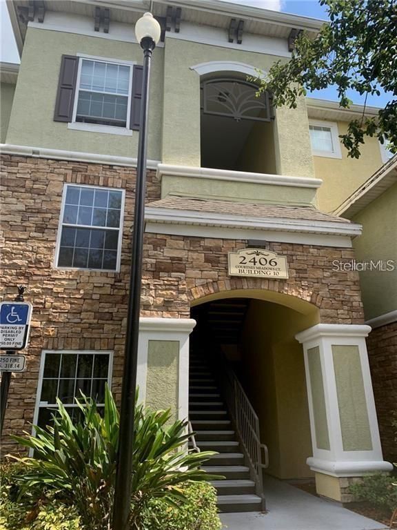 2406 COURTNEY MEADOWS COURT 104, Tampa, FL 33619