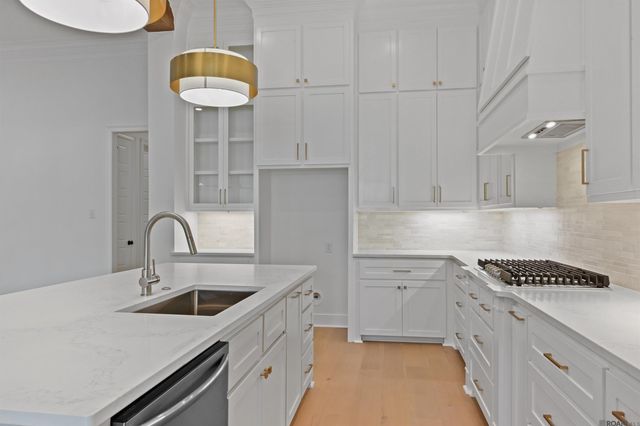 17452 Lions Ear Ln, Prairieville, LA 70769