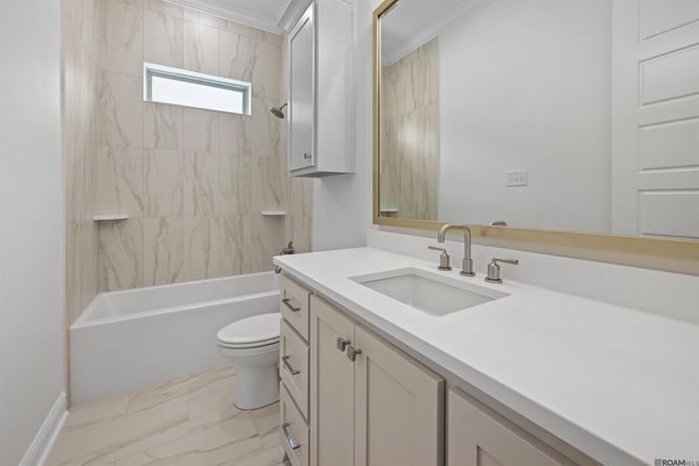 17452 Lions Ear Ln, Prairieville, LA 70769