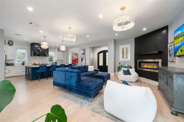 5134 Vanderbilt Avenue, Dallas, TX 75206