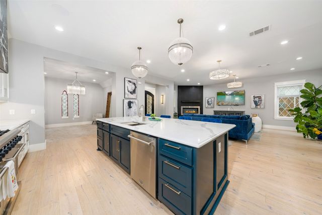 5134 Vanderbilt Avenue, Dallas, TX 75206