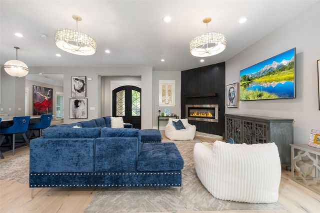 5134 Vanderbilt Avenue, Dallas, TX 75206