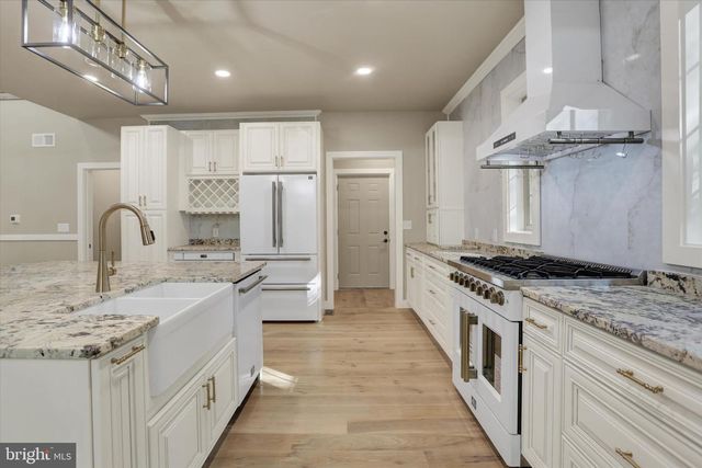 34 COLD SPRINGS RD, Dillsburg, PA 17019