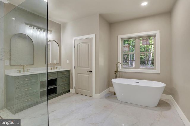 34 COLD SPRINGS RD, Dillsburg, PA 17019