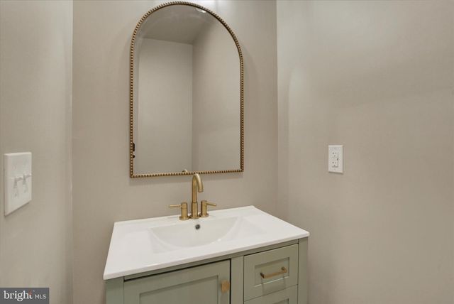 34 COLD SPRINGS RD, Dillsburg, PA 17019