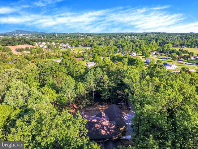 34 COLD SPRINGS RD, Dillsburg, PA 17019