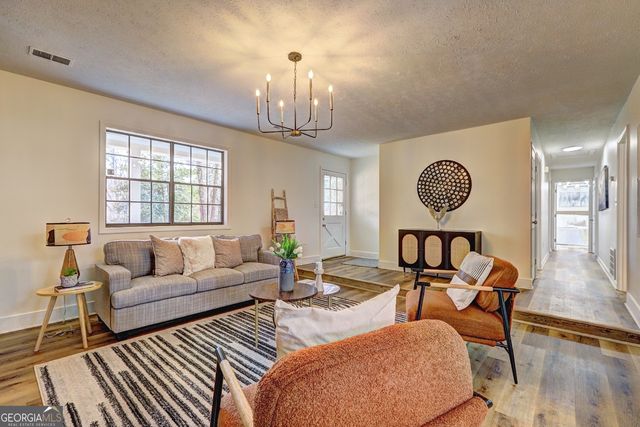 105 Longview Circle, Stockbridge, GA 30281