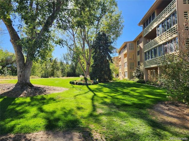 745 S Alton Way 11A, Denver, CO 80247