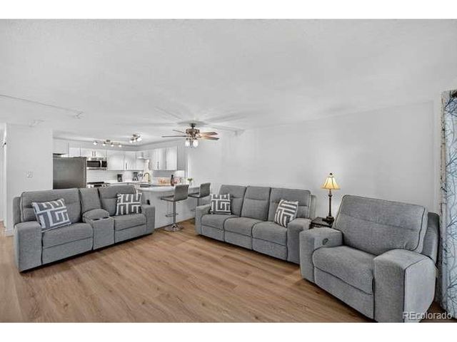 745 S Alton Way 11A, Denver, CO 80247