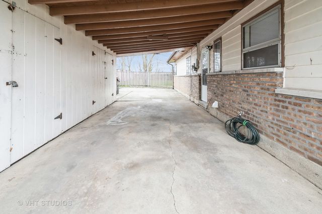 226 Shabbona Drive, Park Forest, IL 60466