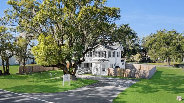 1920 NE 8TH ROAD, Ocala, FL 34470