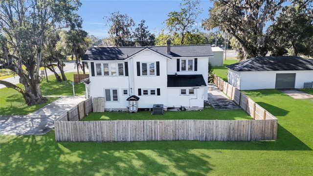 1920 NE 8TH ROAD, Ocala, FL 34470