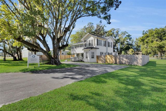 1920 NE 8TH ROAD, Ocala, FL 34470