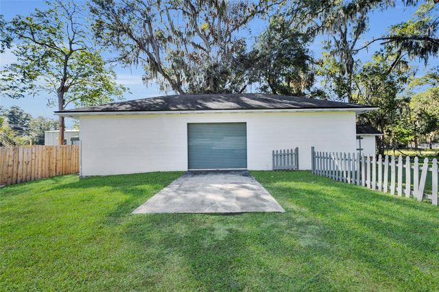 1920 NE 8TH ROAD, Ocala, FL 34470