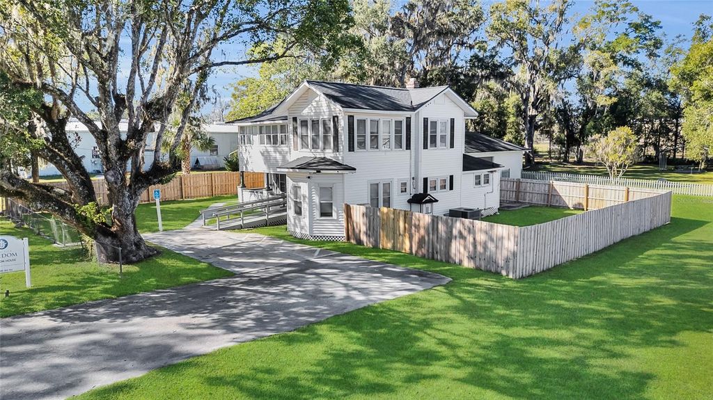 1920 NE 8TH ROAD, Ocala, FL 34470